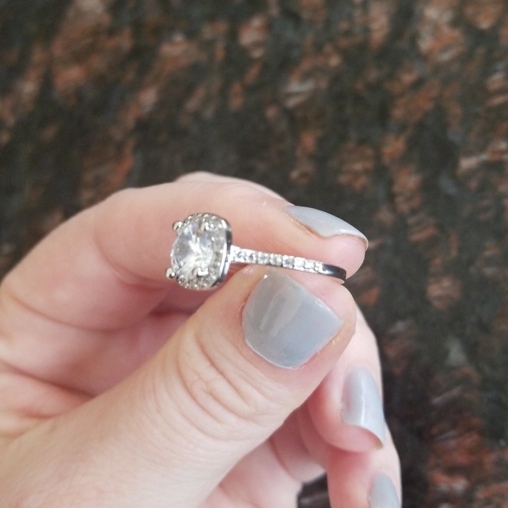 Ring - Picture 5 of 5